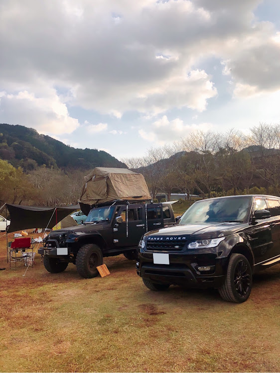 レンジローバースポーツのレンジローバースポーツ・ラングラーアンリミテッド・ラングラー・jeep・紅葉に関するカスタム事例の投稿画像1枚目