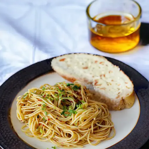 Chicken Aglio-e-olio Pasta