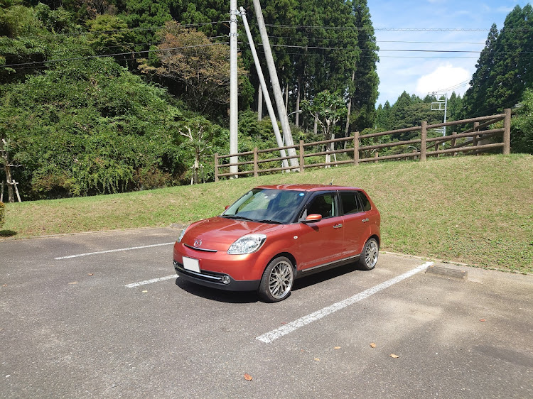 ベリーサのおひさしぶりです・いきてます・なにもしてない・ショック抜け・車高調ほしいに関するカスタム事例の投稿画像1枚目