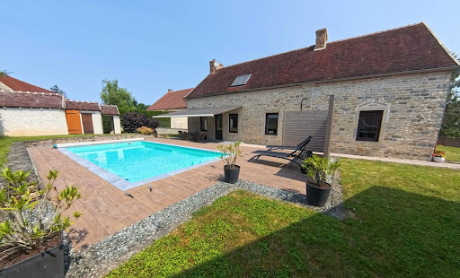 House with pool and terrace 1