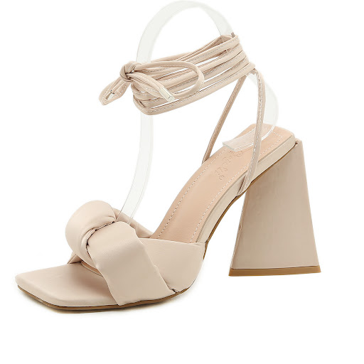 Title 7, Triangle Block High Heel Square Toe Roman Sanda...