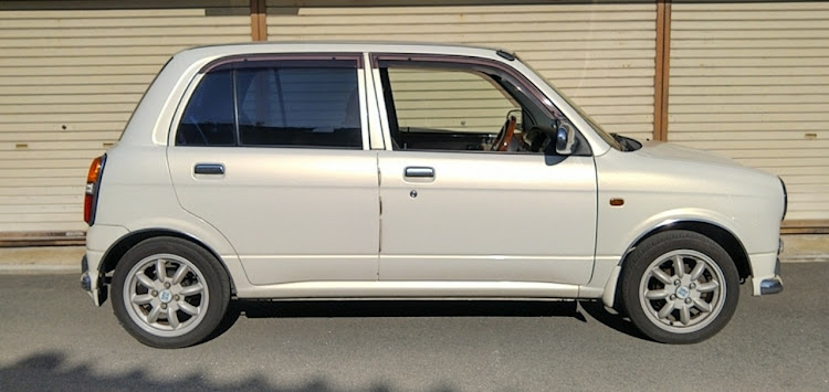 SX4のお題に乗っかってみた・愛車の横顔・女性オーナーに関するカスタム事例の投稿画像2枚目
