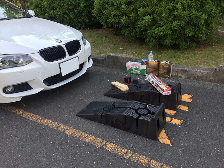 3シリーズ クーペのBMW E92・エンジンオイル交換・DIYに関するカスタム事例の投稿画像1枚目