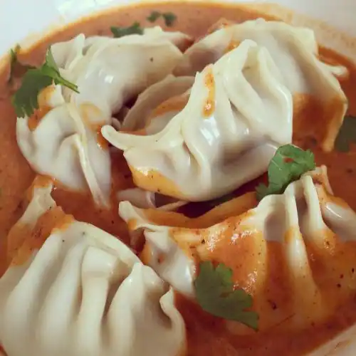 Jhol(Soup) Momos VEG[6 Pieces]