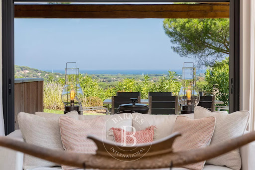 Maison avec piscine 3