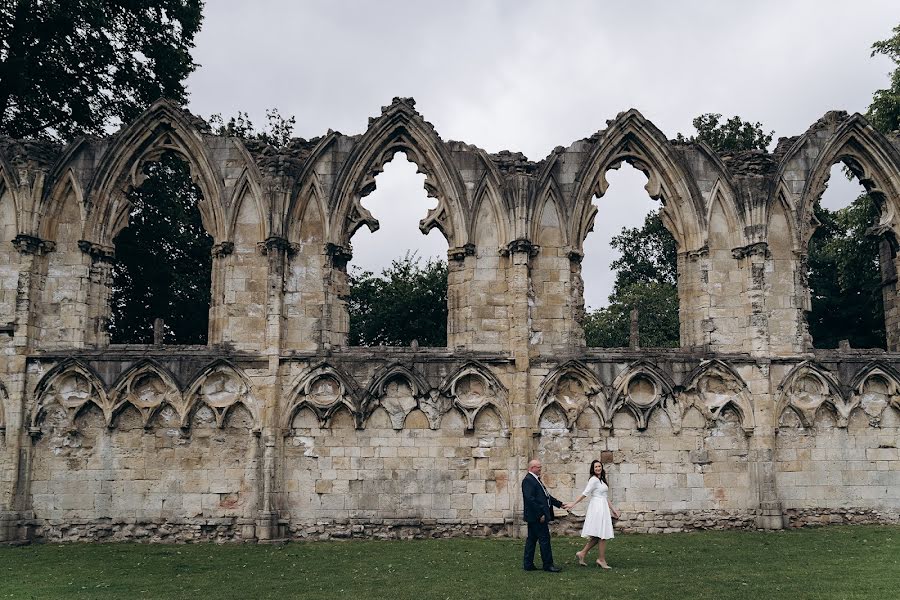 Fotografo di matrimoni Lucy Sayers (lucysayers). Foto del 1 agosto 2021