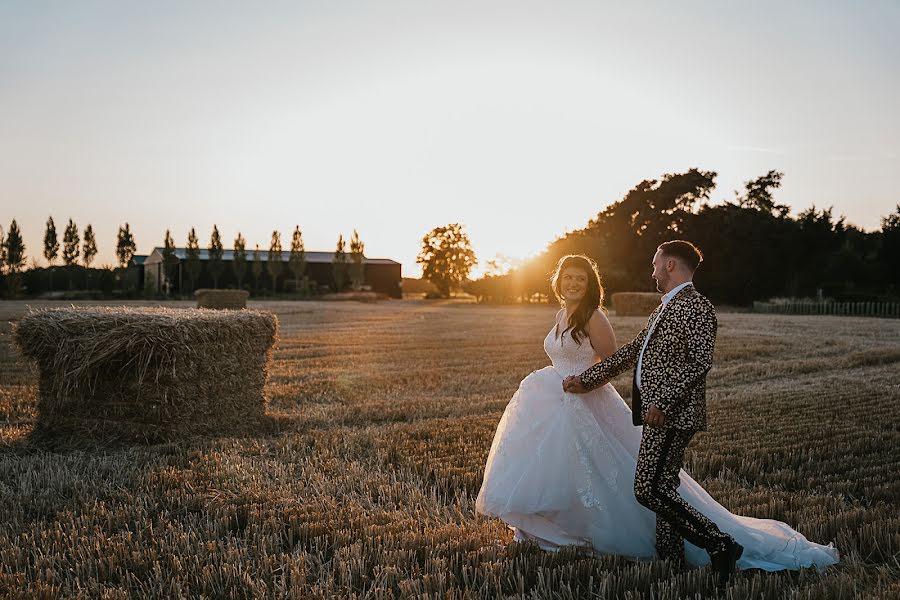 Wedding photographer Liz Greenhalgh (lizgreenhalghph). Photo of 29 September 2023