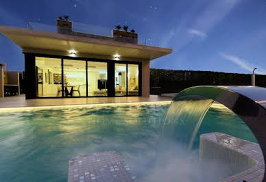 Property with pool 20