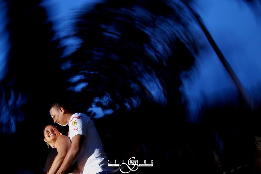 Fotografo di matrimoni Gems Fotografia (saavedra). Foto del 15 luglio 2015