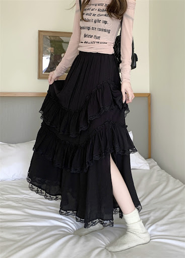Title 17, Womens Summer Irregular Lace Cake Skirt. Light...
