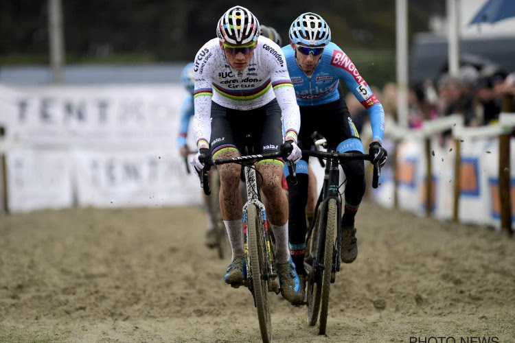 Mathieu van der Poel a étrenné son maillot arc-en-ciel en Belgique