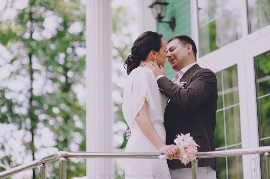 Photographe de mariage Alena Mikhaleva (alenasova). Photo du 9 septembre 2013