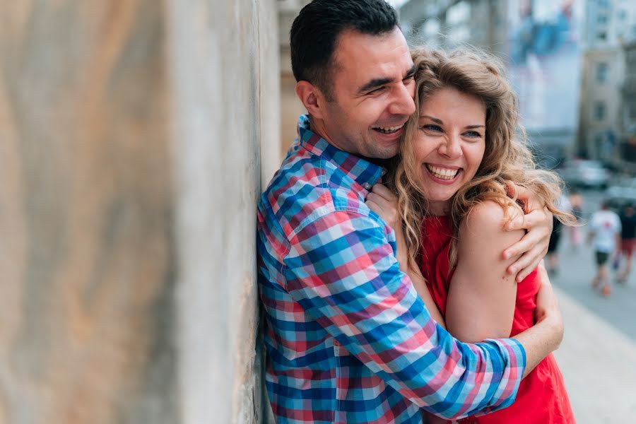 Fotografo di matrimoni Alex Pasarelu (belle-foto). Foto del 23 giugno 2019