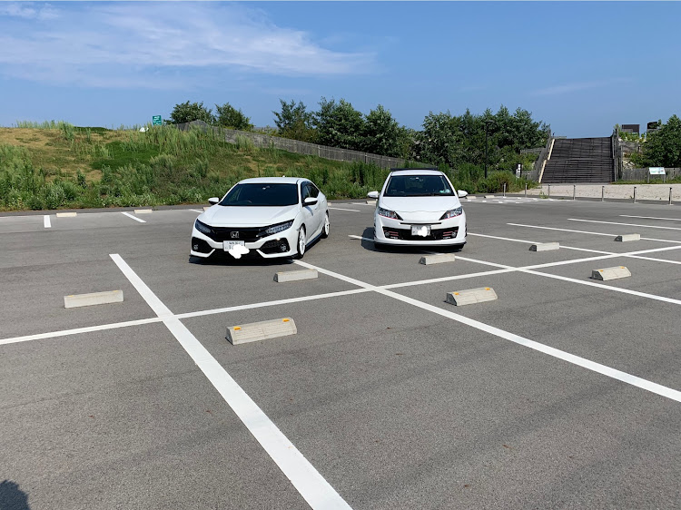 ヴィッツのVitz RS G's・Vitz・海・シビックハッチバック・シビック FK7に関するカスタム事例の投稿画像2枚目