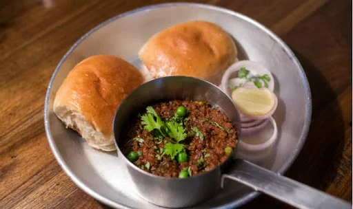 Chicken Keema Pav