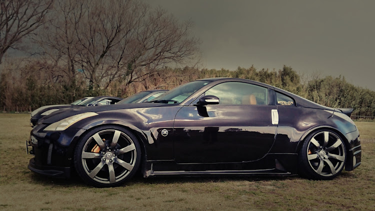 フェアレディZのZ33・カモイレーシング・club.Mさん・club車馬鹿さん・XPERIAクオリティ((( ；ﾟДﾟ)))ｶﾞｸｶﾞｸﾌﾞﾙﾌﾞﾙに関するカスタム事例の投稿画像4枚目