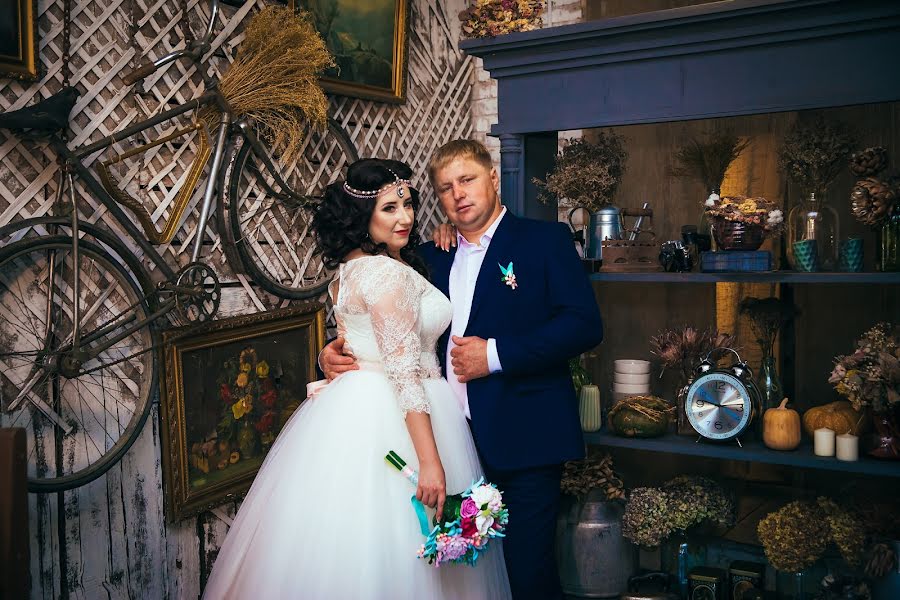 Wedding photographer Lyubov Ilyukhina (astinfinity). Photo of 10 October 2016