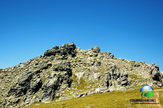 Laguna Negra Picos de Urbión nacimiento río duero