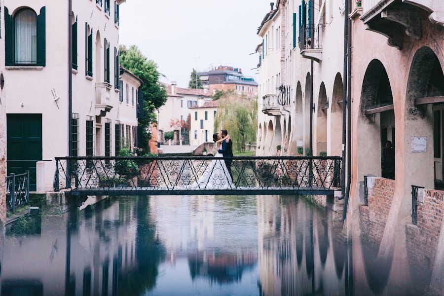 Fotografo di matrimoni Oleg Blokhin (blokhinolegph). Foto del 16 aprile 2019