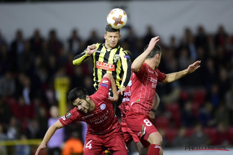 Zulte Waregem zorgt na spannende clash met Vitesse voor eerste Belgisch puntengewin in Europese poules