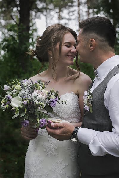 Fotografo di matrimoni Sveta Mitina (mitina06). Foto del 6 agosto 2017