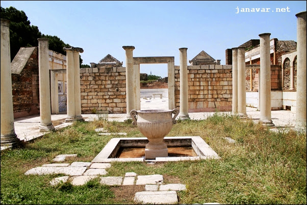 Turkey Tuesday: Synagoge in Sardes