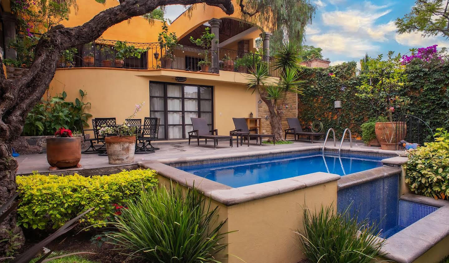House with pool and garden San Miguel de Allende