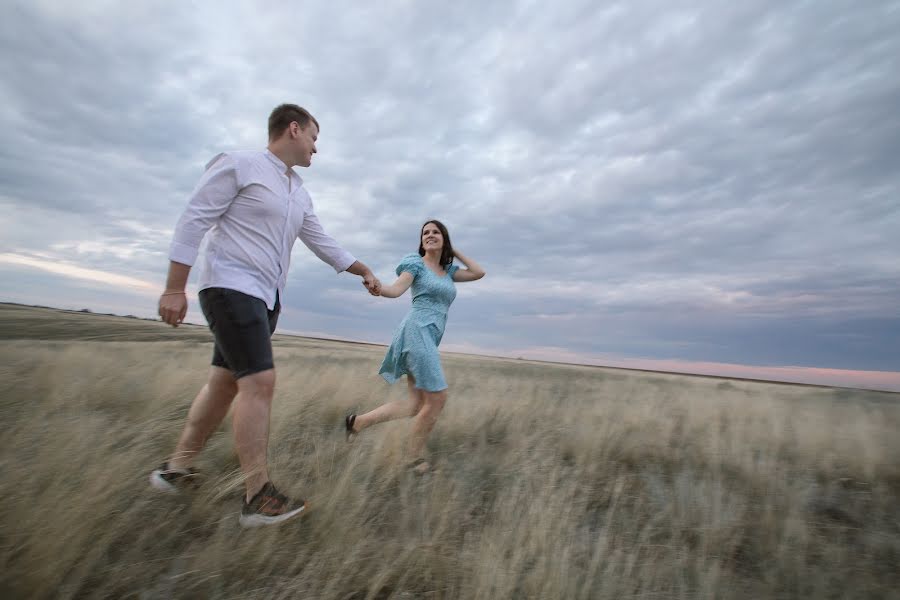 Wedding photographer Natalya Kirsanova (kirsanovaph). Photo of 13 August 2023