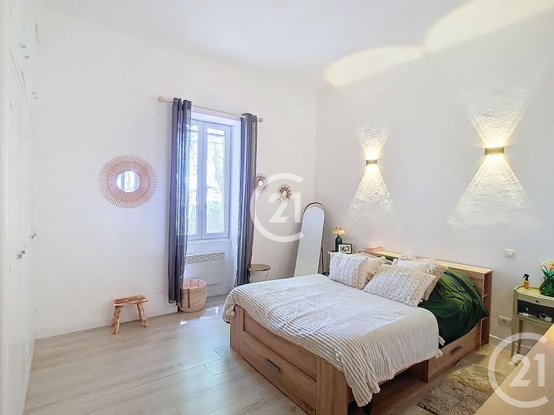 Location meublée appartement 2 pièces 53.96 m² à Saint-Martin-de-Crau (13310), 790 €
