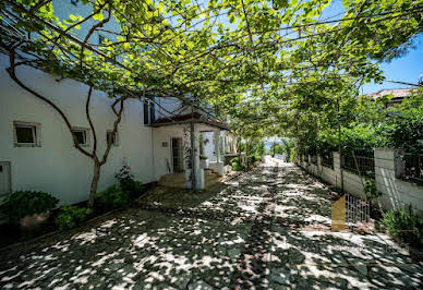 House with terrace 5