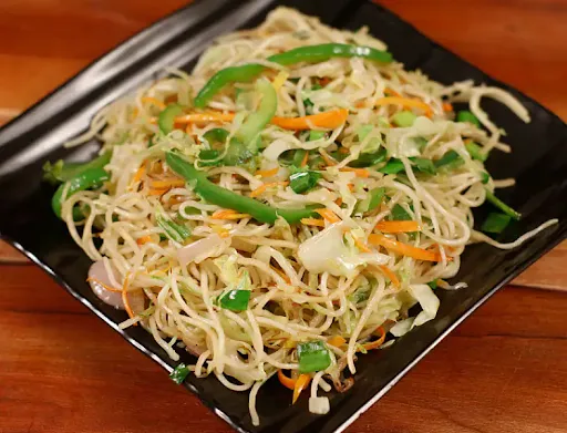 Veg Hakka Noodle