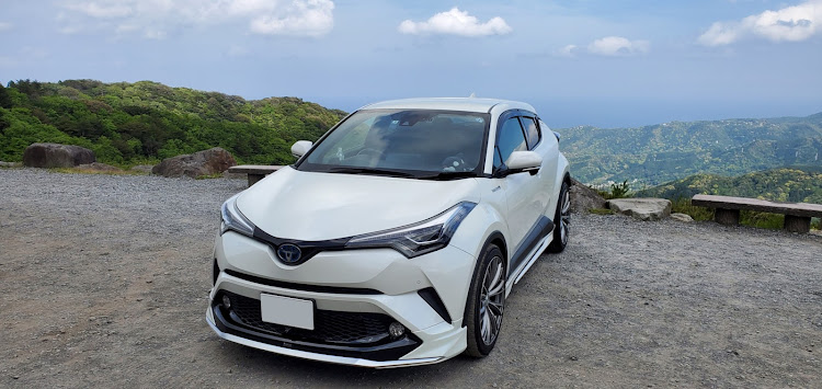 C-HRのC-HR・CHR好きと繋がりたい・伊豆スカイライン撮影に関するカスタム事例の投稿画像2枚目
