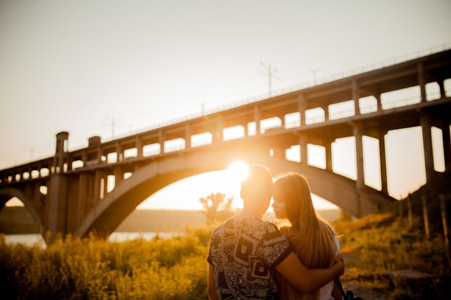 Fotógrafo de casamento Yuliya Petrenko (joli). Foto de 14 de agosto 2015