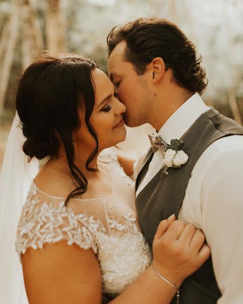 Fotógrafo de casamento Tara Burnett (taraburnett). Foto de 8 de maio 2019