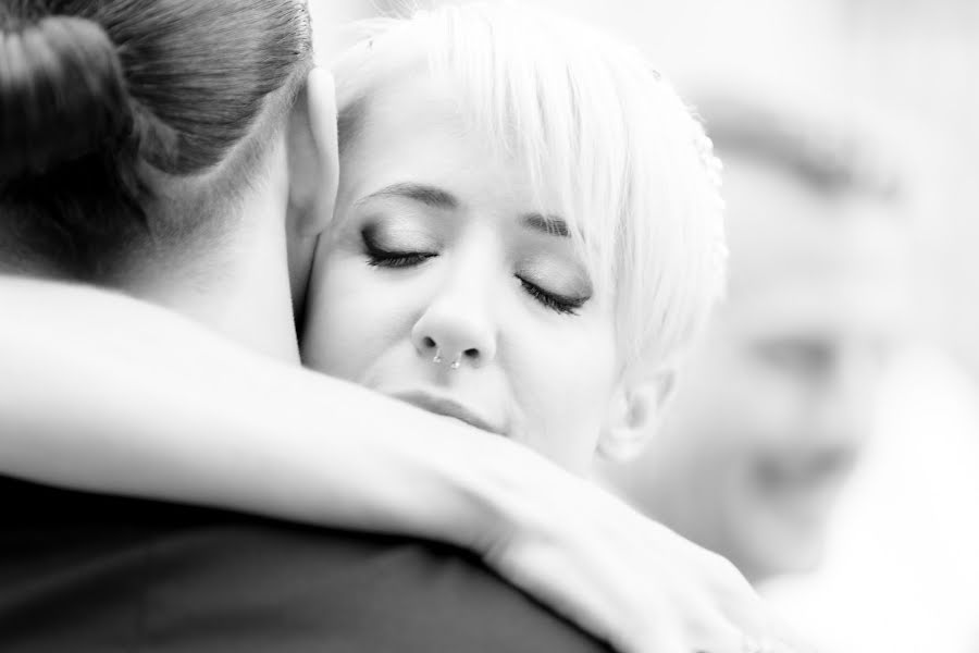 Fotografo di matrimoni Juliette Joly (89pwve6). Foto del 25 agosto 2020