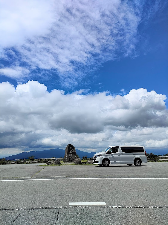 グランエースのグランエース・ワンコとドライブ・三国峠・富士山樹空の森・唐揚げ定食に関するカスタム事例の投稿画像2枚目