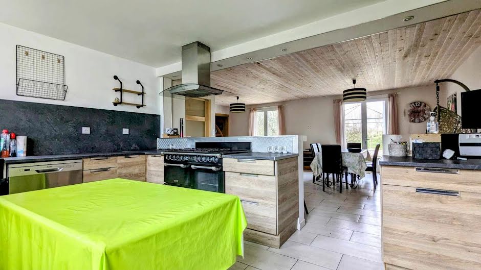 Vente maison 6 pièces 140 m² à Chauché (85140), 209 999 €