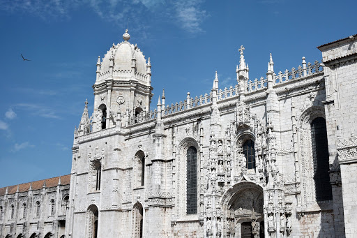 lisbon-cathedral-1.jpg - The Abbey or the Mosteiro dos Jeronimos.