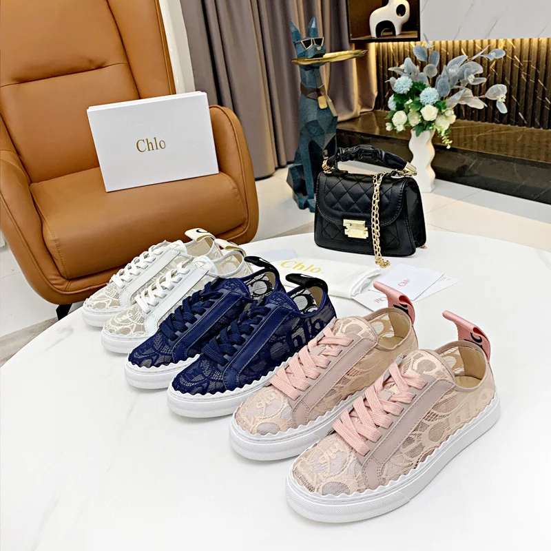 Title 3, Sneakers bassi da donna in pizzo e mesh con pun...