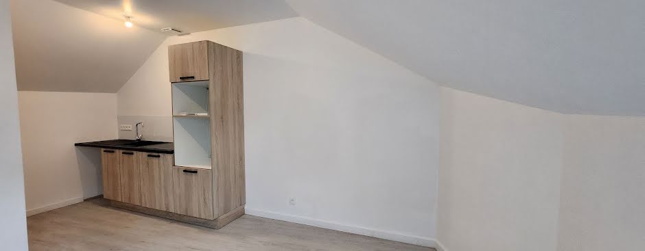 Location  appartement 2 pièces 42.07 m² à Souppes-sur-Loing (77460), 695 €