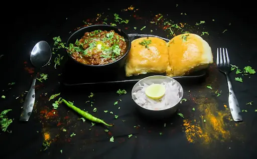 Pav Bhaji With Amul Butter