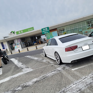 A8 L 4.2FSIクワトロ