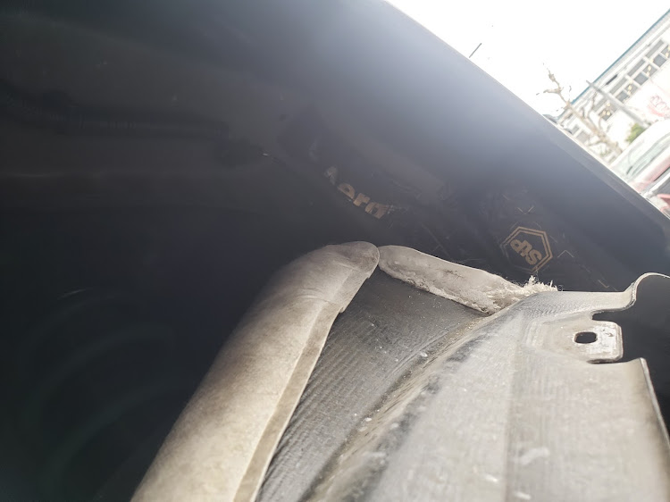 ヴェルファイアのルーフデッドニングしよう・車内空間の魔術師に関するカスタム事例の投稿画像6枚目