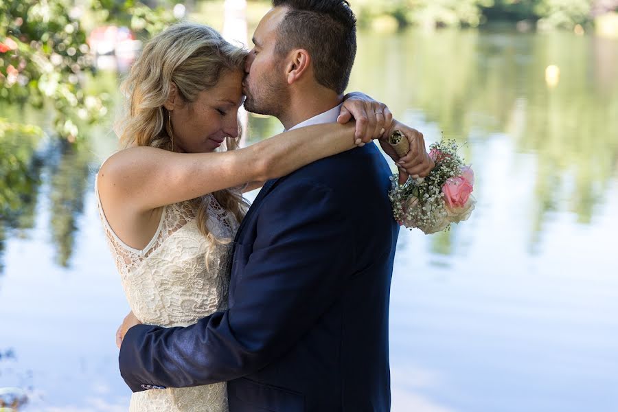 Fotógrafo de casamento Carolanne Lamontagne (lamontagne). Foto de 9 de maio 2019