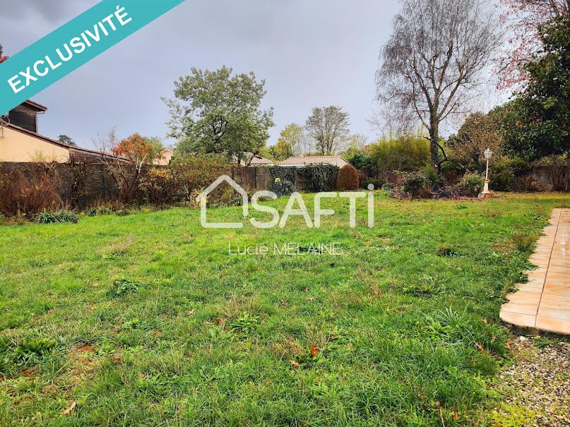 Vente terrain  736 m² à Blanquefort (33290), 222 000 €