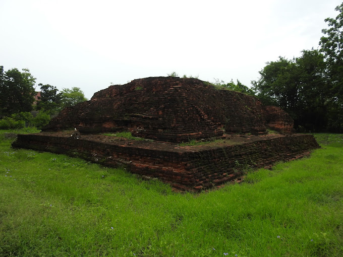 Wat Khu Bua