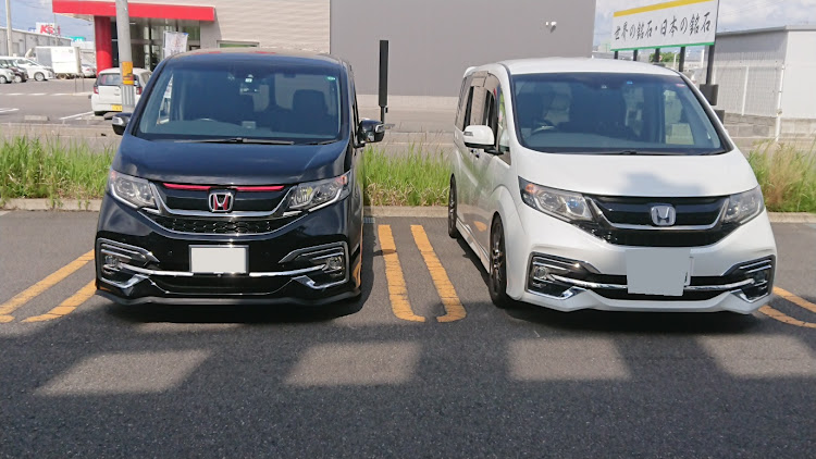 ステップワゴンスパーダのひろさんが投稿したカスタム事例の投稿画像1枚目