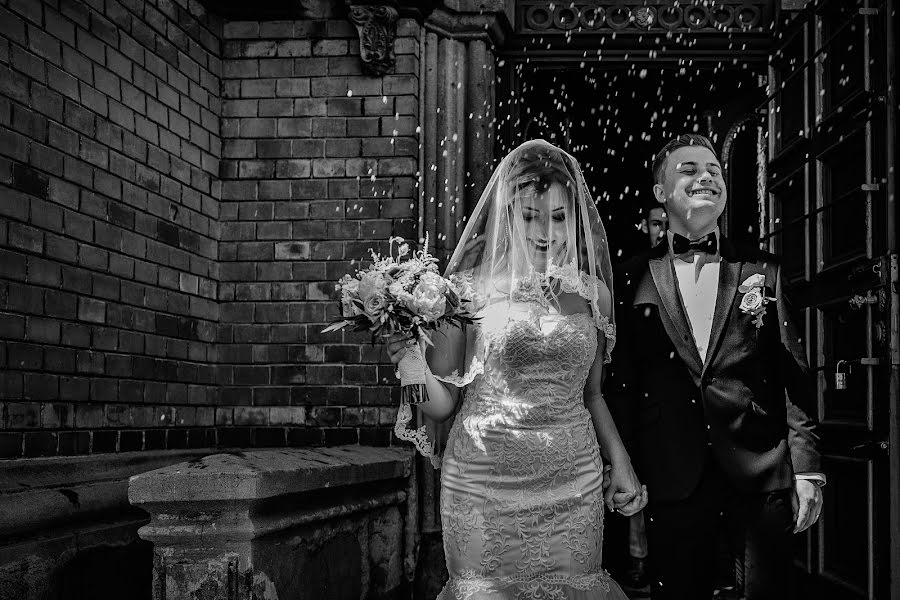 Wedding photographer Laurentiu Nica (laurentiunica). Photo of 1 July 2019