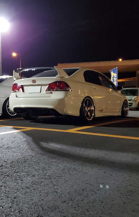 シビックタイプRの車高調整・洗車・ドライブ・山形に関するカスタム事例の投稿画像1枚目