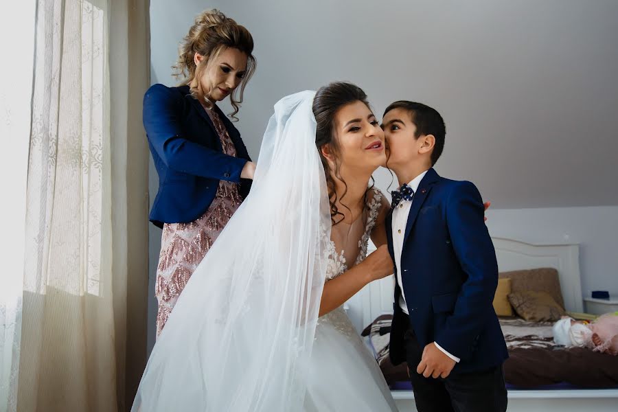 Wedding photographer Magdalena Gheonea (magdagheonea). Photo of 10 April 2019